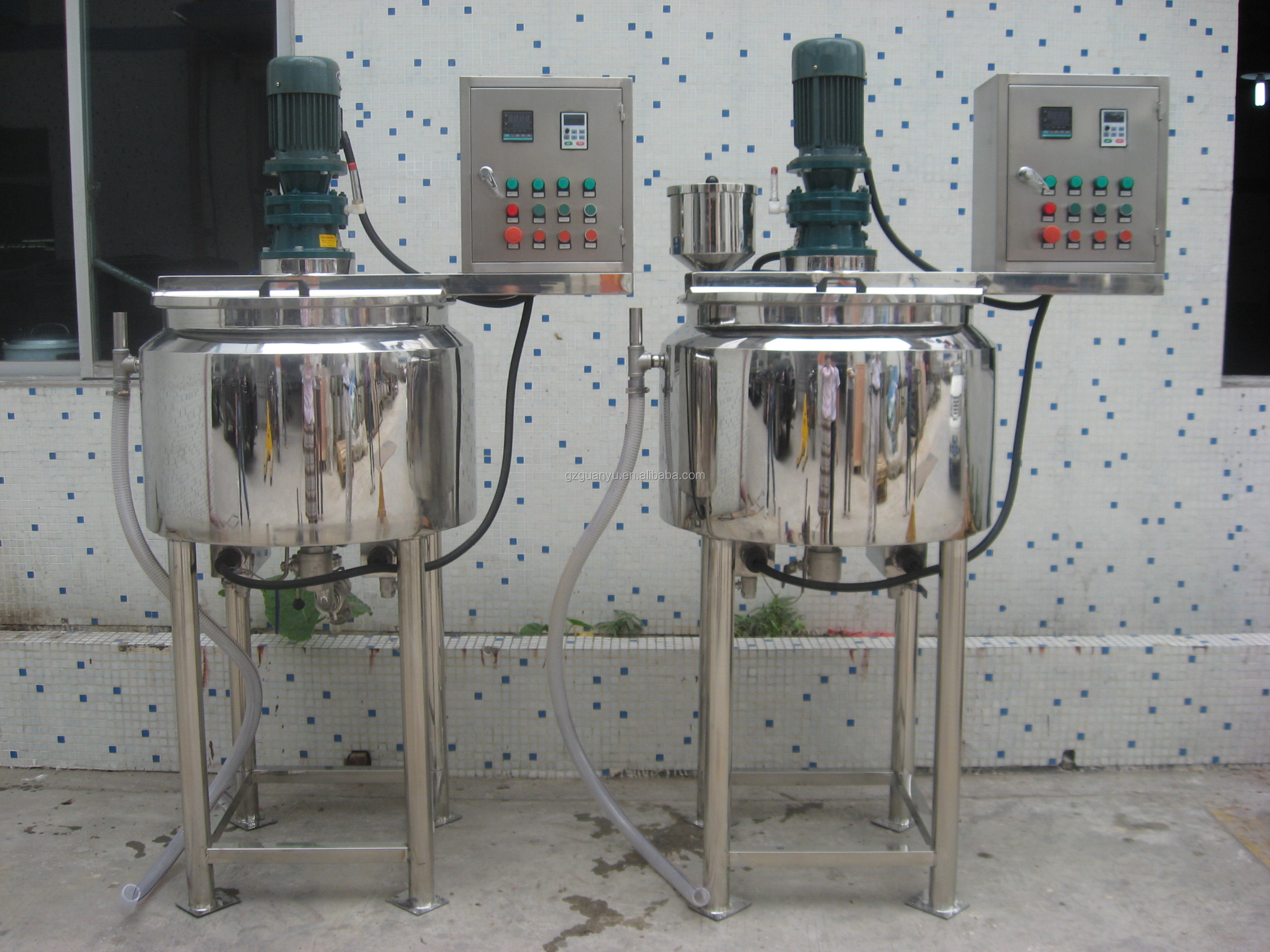 Cosmetic cream making machine