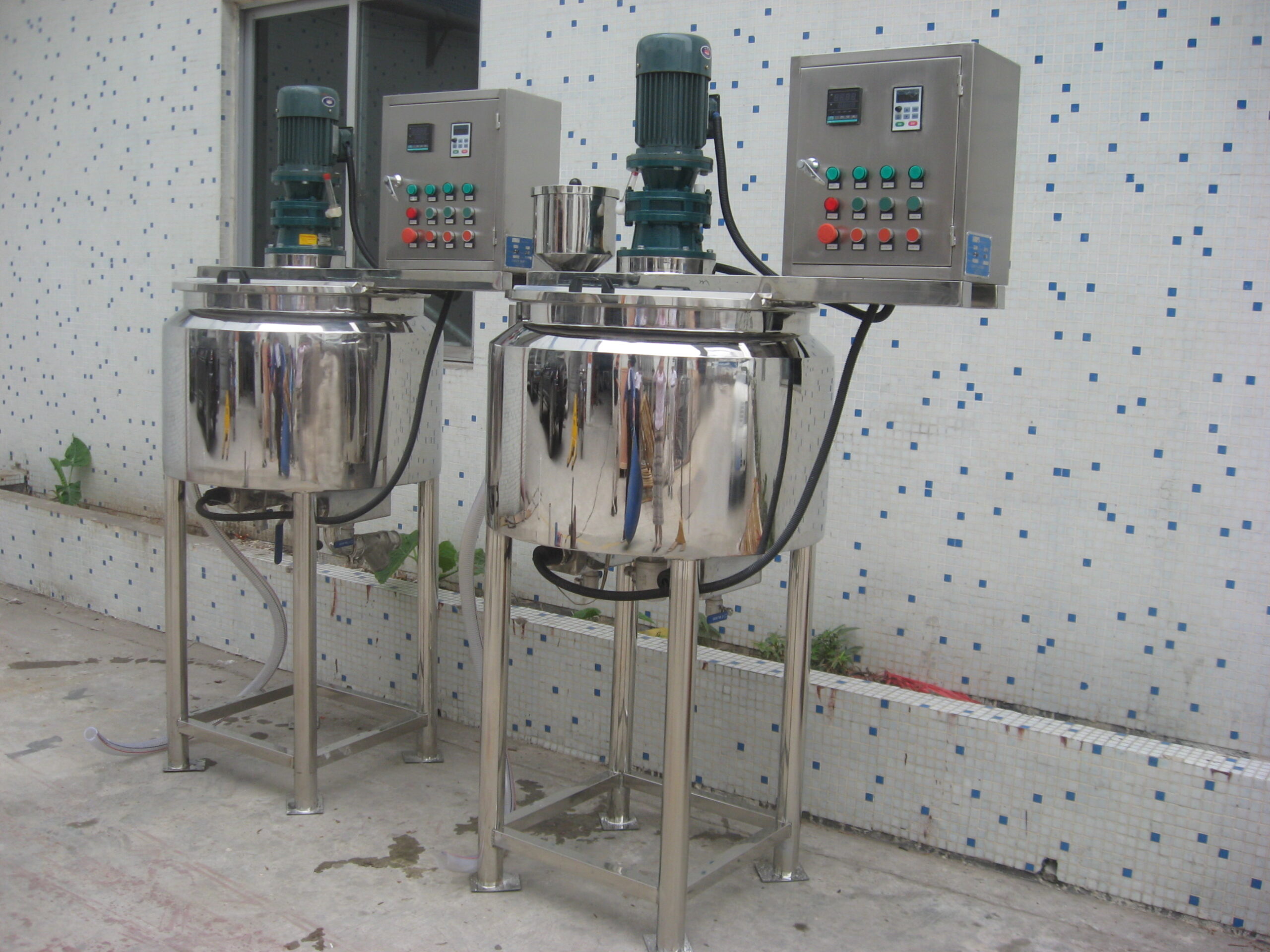 Best Hand Sanitizer Production Stirring Vessel Cosmetic Cream Making Machine Company - GUANYU