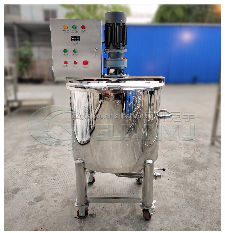 Vacuum mixing machine