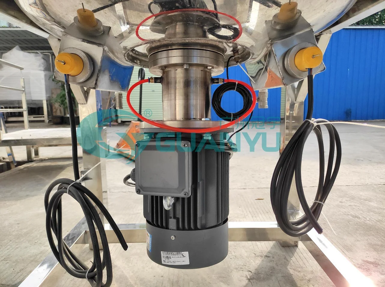 Quality Blender Cosmetic Cream Vacuum Emulsifier Shampoo Maker Manufacturer | GUANYU  in  Guangzhou